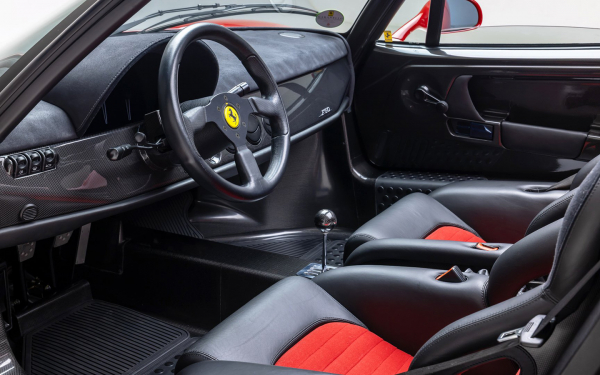 Редкую Ferrari F50 с пробегом 171&nbsp;км продадут на аукционе. Раскрыта цена