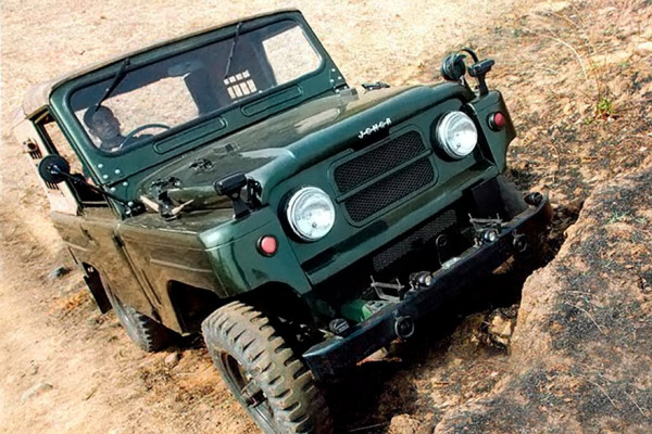 Японский смотрящий: история успеха и непростая судьба Nissan Patrol