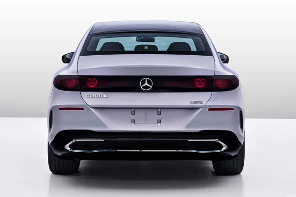 Удлиненный Mercedes-Benz C-класса electric для Китая: не только увеличенные габариты