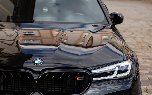 BMW оставила победителя выборов от АдГ без нового автомобиля